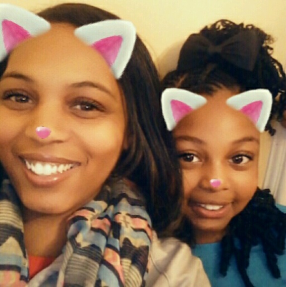 Meet your Posher, Keona - Picture 1 of 1